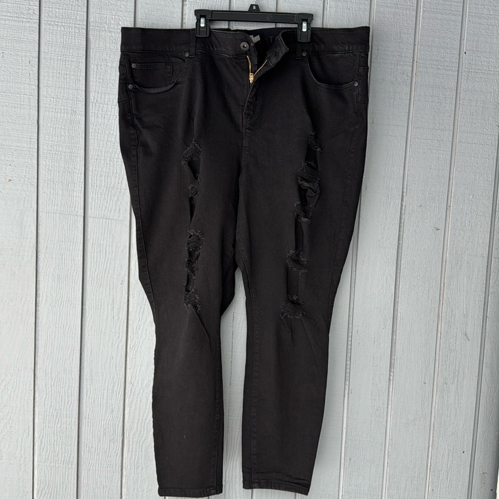 Torrid Black Distressed Pant Size 26R